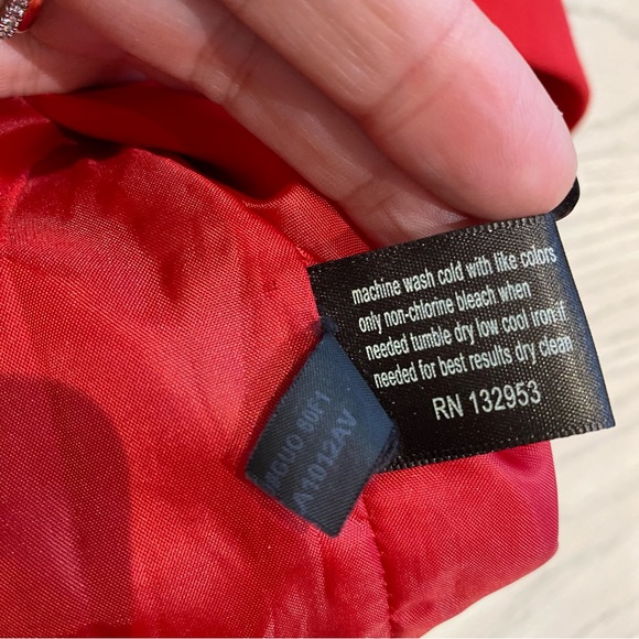 The Limited Red Mini Skirt, Fully Lined, Zipper Closure, Women's US 6 - Picture 9 of 10